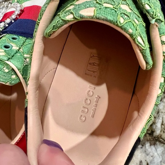 Gucci Size 7/37 Worn Once - With Box! Green Flower Leaf Sneakers - Picture 4 of 9